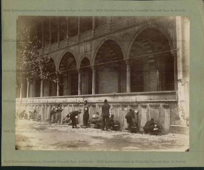 Suleymaniye Camii, İstanbul, tisztálkodó kutak