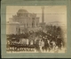Yıldız Hamidiye Camii (épült: 1885-1886 közt, építtető: II. Abdülhamid), háttérben a Boszporusz, Sarayburnu (Topkapı Palota félszigete)