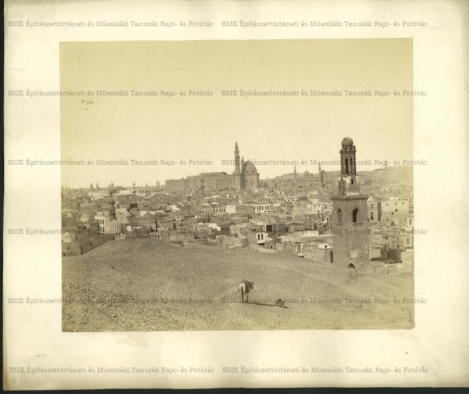Kairó látkép a Sultan Hassan Mecsettel
